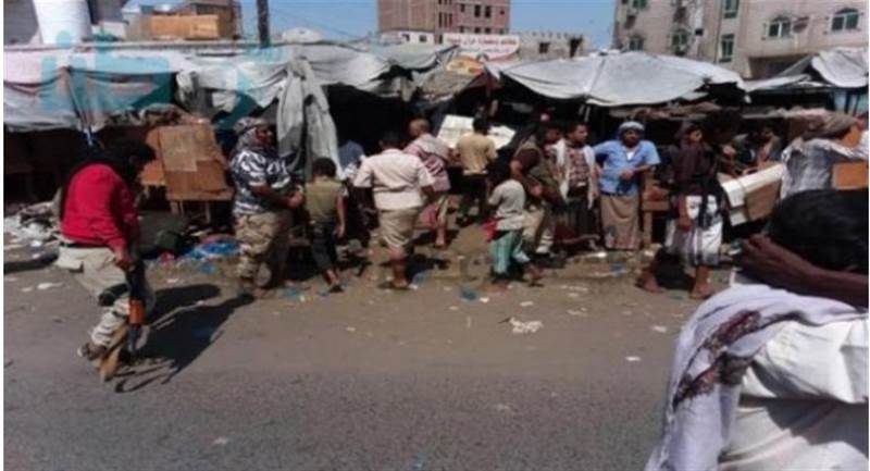 Taiz'de bir gat pazarında çatışma, ölü ve yaralılar var