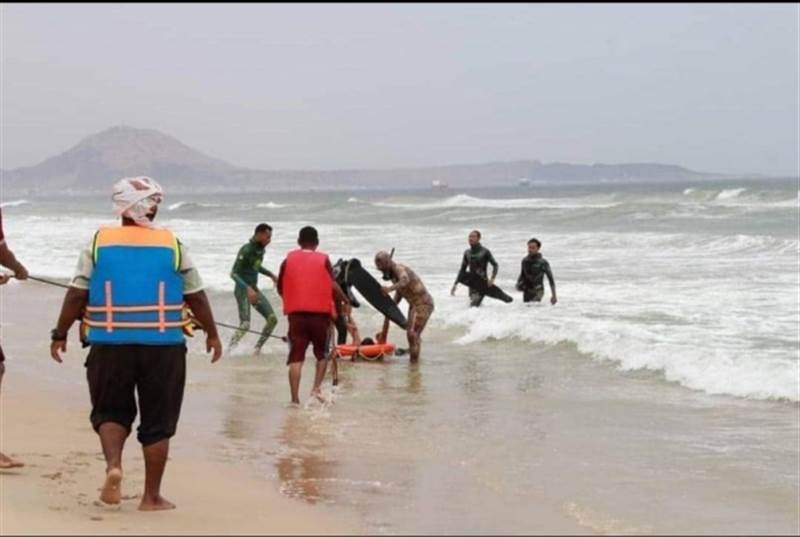 وفاة شاب غرقاً وإنقاذ 4 اخرين في محافظة حضرموت