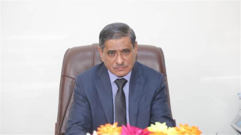 صحفي جنوبي يؤكد رفض "البحسني" قرارا إقالته من منصب محافظ محافظة حضرموت