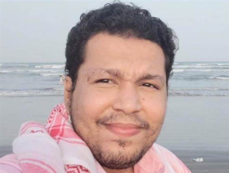 بعد اختطافه وشقيقه.. مصير مجهول للصحفي أحمد ماهر وعائلته تفشل في التواصل معه