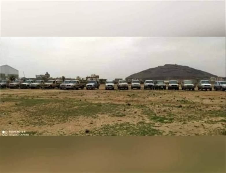 مليشيات الحوثي تعزز حصار "همدان" وقيادي حوثي يتوعد مشائخ المديرية