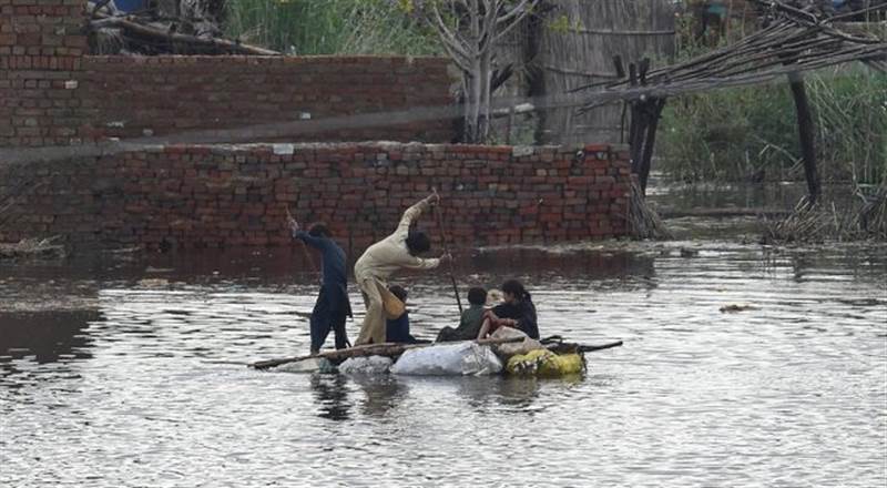 مقتل أكثر الفين شخص.. الفيضانات تتسبب بحصيلة كارثية المدمرة في باكستان
