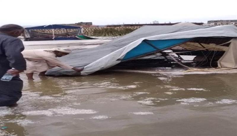 تقرير رسمي: تضرر اكثر من 18 الفا و729 أسرة في 197 مخيما وموقعا للنازحين بسبب االسيول