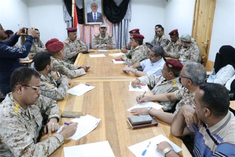 الجيش اليمني يؤكد على توحيد الجهود لمواجهة الحوثي كـ "عدو" لليمن والمنطقة