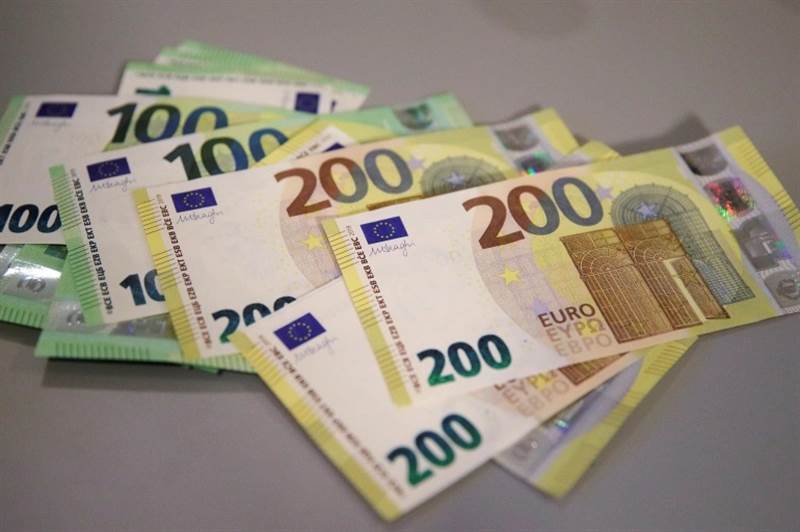 صعود جديد لسعر "اليورو" بعد إعلان البنك المركزي الأوروبي رفع معدلات الفائدة
