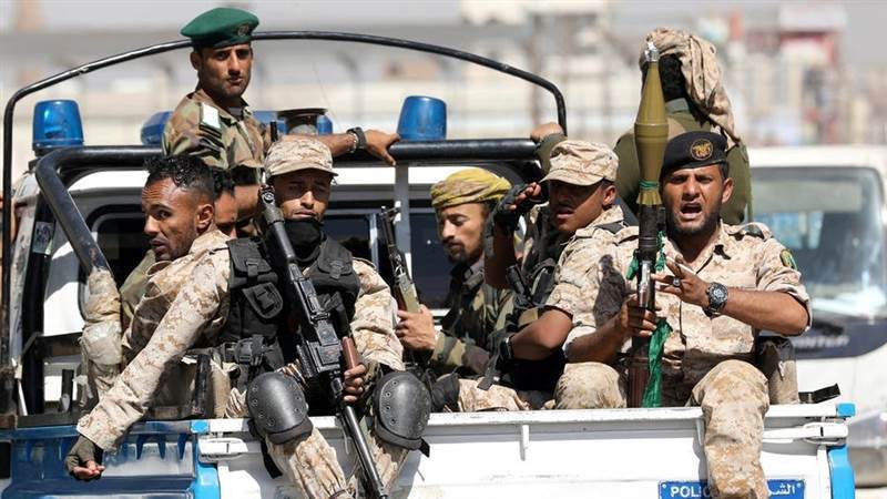مليشيات الحوثي تقر بمصرع 3 من عناصرها ينتحلون رتباً عالية في مواجهات مع قوات الجيش الوطني