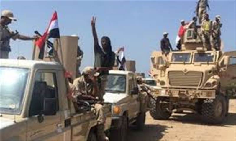 مصادر حكومية: المجلس الرئاسي يدرس خيار إطلاق عملية عسكرية واسعة ضد الحوثيين