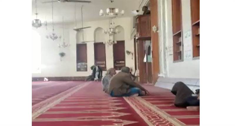 شاهد مساجد صنعاء فارغة من المصلين في صلاة الجمعة