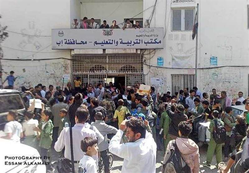 في عملية "تطييف" واسعة.. الحوثيون يغيرون أسماء المدارس في محافظة إب