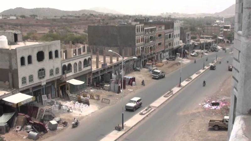 الحوثيون يقصفون منازل المواطنين بقذائف المدفعية في محافظة الضالع