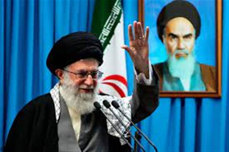 شقيقة المرشد الإيراني تتبرأ منه وتدعو الحرس الثوري لإلقاء سلاحه والانضمام إلى الشعب