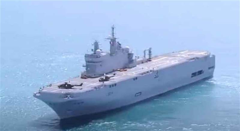 البحرية الفرنسية تعلن اعتراض قارب في بحر العرب يحمل 4 أطنان من المخدرات