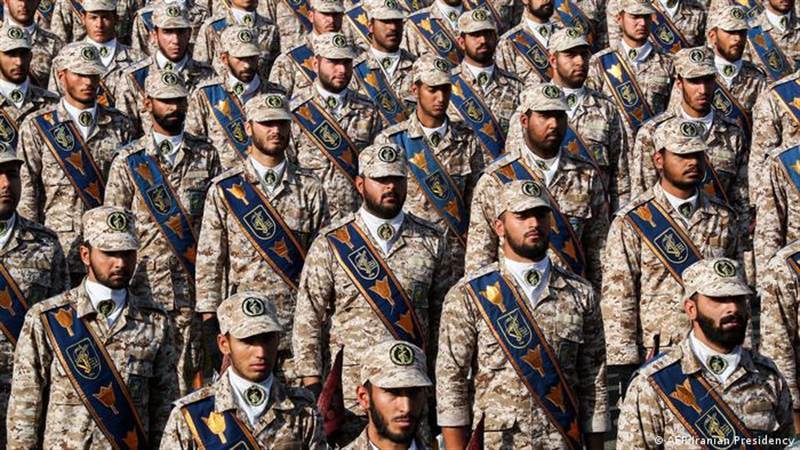 صحيفة بريطانية: بريطانيا ستعلن رسمياً تصنيف "الحرس الثوري الإيراني" منظمة إرهابية.