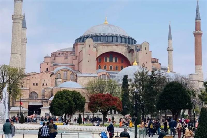 46 مليار دولار عائدات تركيا من السياحة عام 2022
