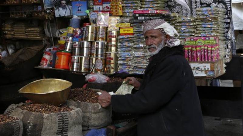 مليشيات الحوثي تستبق رمضان برفع أسعار السلع وتوسيع الجبايات