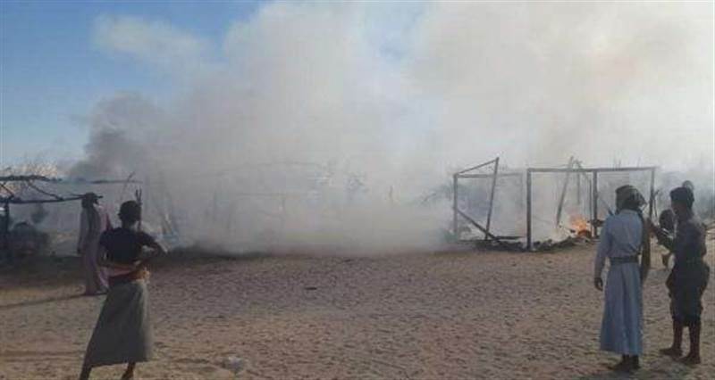 حريق يلتهم مأوى أحد النازحين في محافظة مأرب
