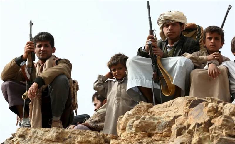 خلال شهر.. منظمة حقوقية تتهم مليشيات الحوثي بتجنيد نحو 45 طفلاً