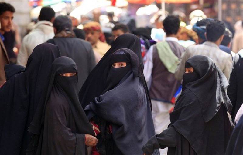تزامنا مع اليوم العالمي للمرأة.. أوكسفام: الصراع في اليمن تسبب بخسائر فادحة في صفوف النساء