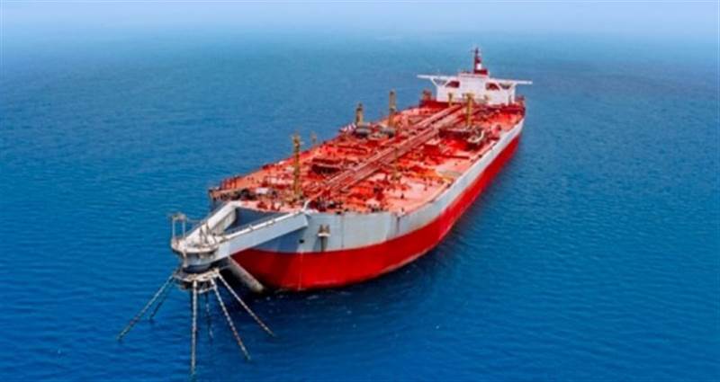 BM,  Kızıldeniz’de demirli Safer tankerindeki petrolü taşımak için gemi satın alacak