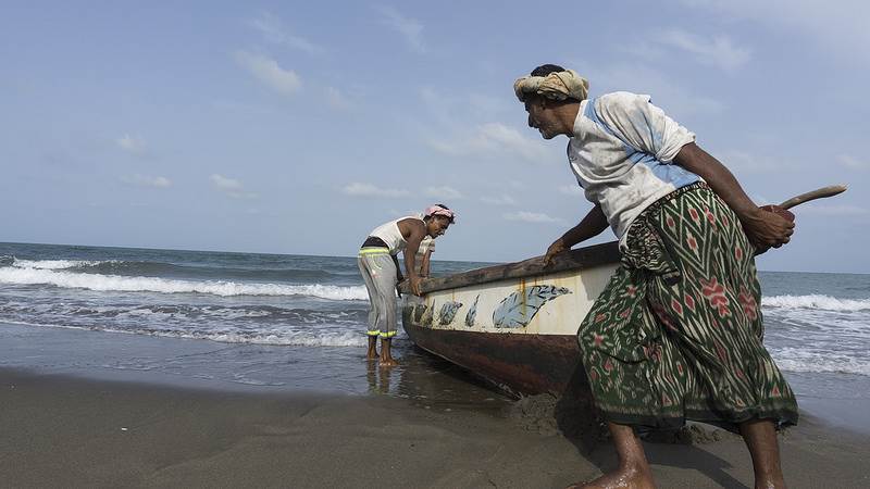 الإبلاغ عن فقدان خمسة صيادين قبالة السواحل اليمنية