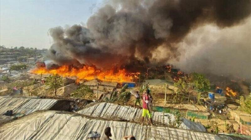شرد آلاف المسلمين.. تحقيق رسمي يكشف "عمل تخريبي" وراء حريق أكبر مخيم للروهنغيا ببنغلاديش