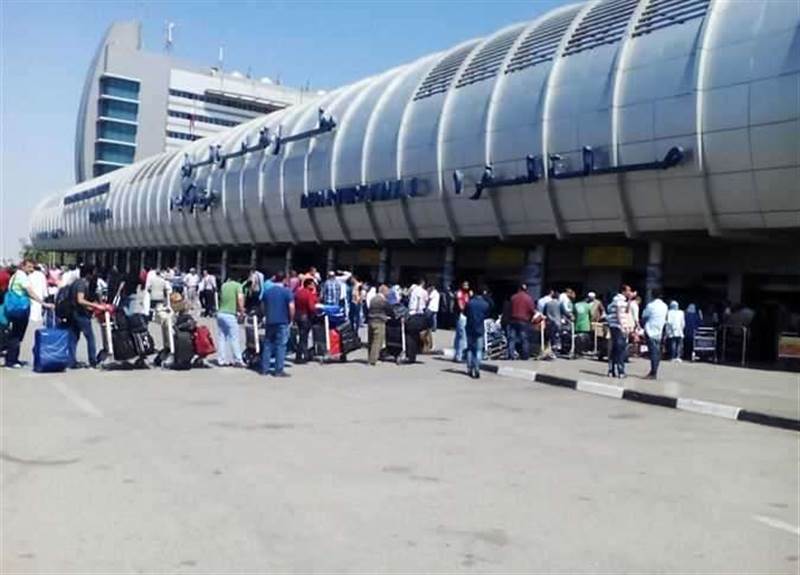 السلطات المصرية تمنع عشرات المسافرين اليمنيين من دخول القاهرة