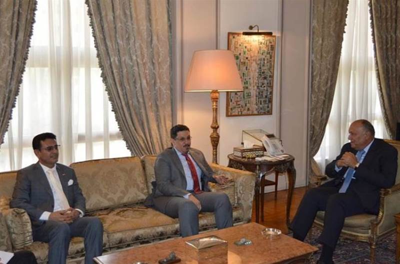 Yemen Dışişleri Bakanı Bin Mübarek’ten Mısır’a ziyaret