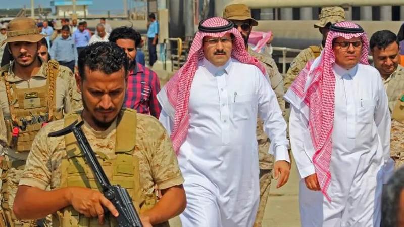 بي بي سي تكشف عن لقاء جمع السفير السعودي لدى اليمن بقيادات حوثية