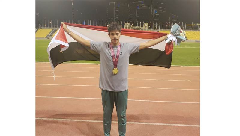 عداء يمني يحرز الميدالية الذهبية لبطولة غرب آسيا لألعاب القوى
