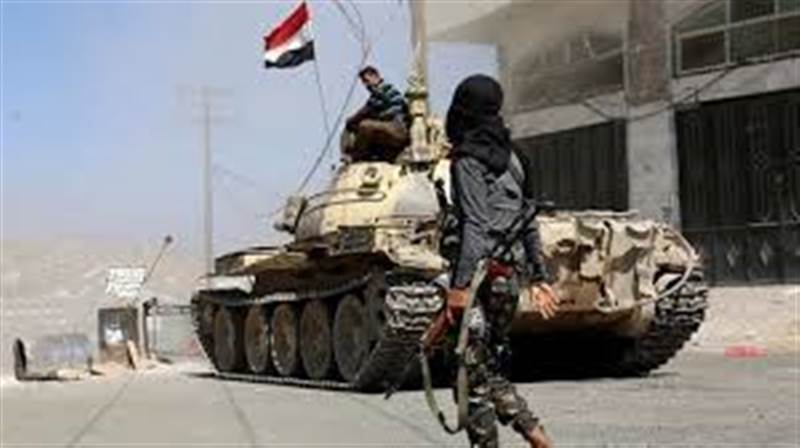 قوات الجيش تكسر هجمات حوثية معادية في جبهات تعز
