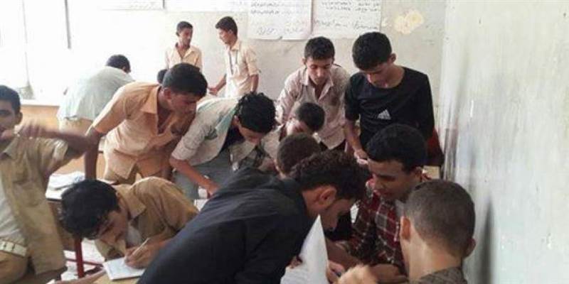 التربية تسحب الاعتراف بالشهادات التعليمية الصادرة عن الحوثيين