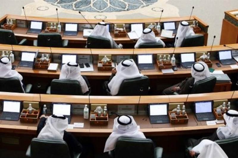 خلال 30 شهرا.. الكويتيون يدلون بأصواتهم لانتخاب ثالث برلمان