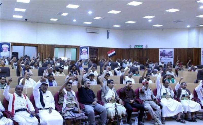 وفاة والد الحوثي... مناسبة انقلابية أخرى تثقل كاهل اليمنيين بالجباية