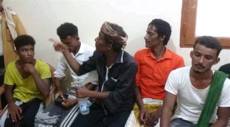 مليشيات الحوثي تعتقل صيادين أفرجت عنهم السلطات الارتيرية