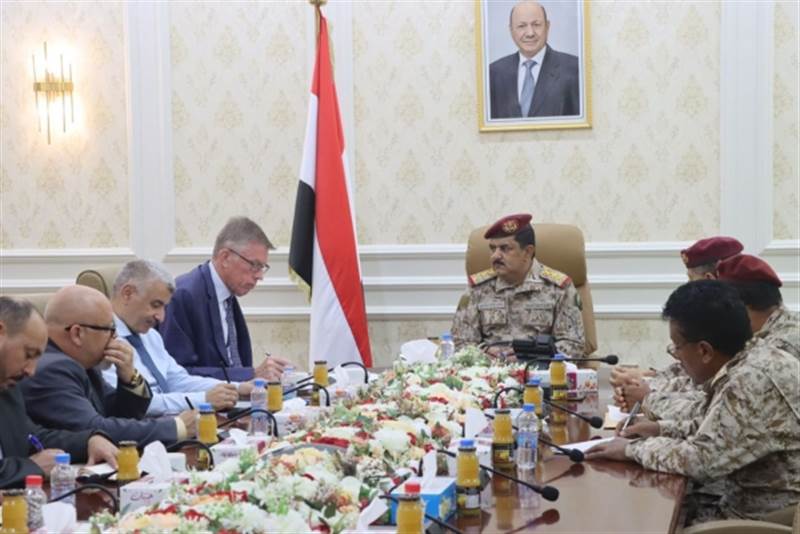 قيادة الجيش الوطني تحذر من غض الطرف عن إرهاب مليشيات الحوثي