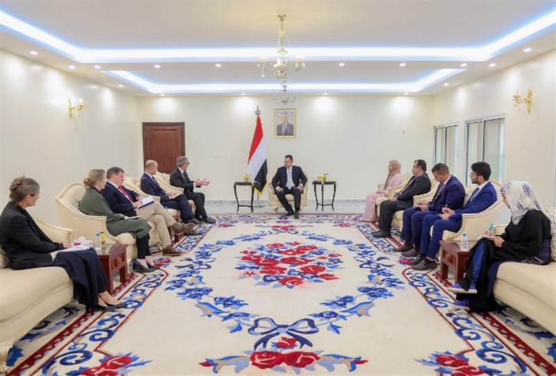 Yemen hükümeti, Avrupa Birliği büyükelçileriyle ülkedeki ekonomik ve mali reformlar ile, insani ve hizmet durumunu görüşüyor