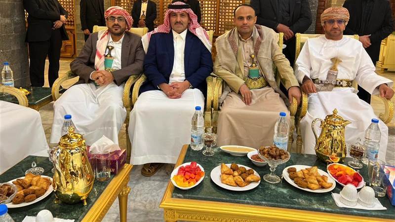 الحكومة اليمنية ترحب بجهود السعودية وعمان في دفع ميليشيا الحوثي نحو السلام