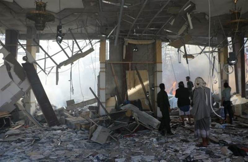 Husiler: Sana'daki Büyük Salon'un bombalanmasıyla ilgili olarak iki Yemenli ve farklı ülkelerden 37 kişinin yargılanmasına başladı