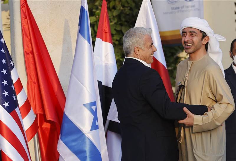 مصادر تكشف عن أولويات الرئيس الإماراتي في حرب غزة.. صفقة أسلحة وتطبيع دائم!