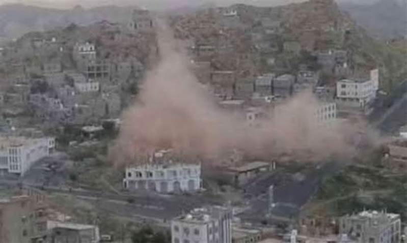 مليشيات الحوثي الإرهابية تقصف المناطق السكنية بمحافظة تعز