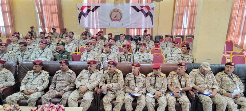 وزير الدفاع يشيد بجاهزية المنطقة العسكرية السابعة وتضحيات منتسبيها في المعركة الوطنية