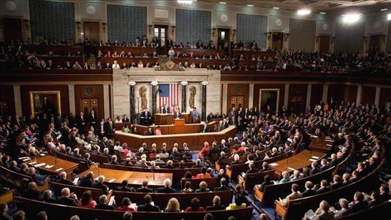 14 سيناتور جمهوري يقدمون مشروعاً في مجلس الشيوخ الأمريكي لإعادة تصنيف الحوثيين "منظمة إرهابية"