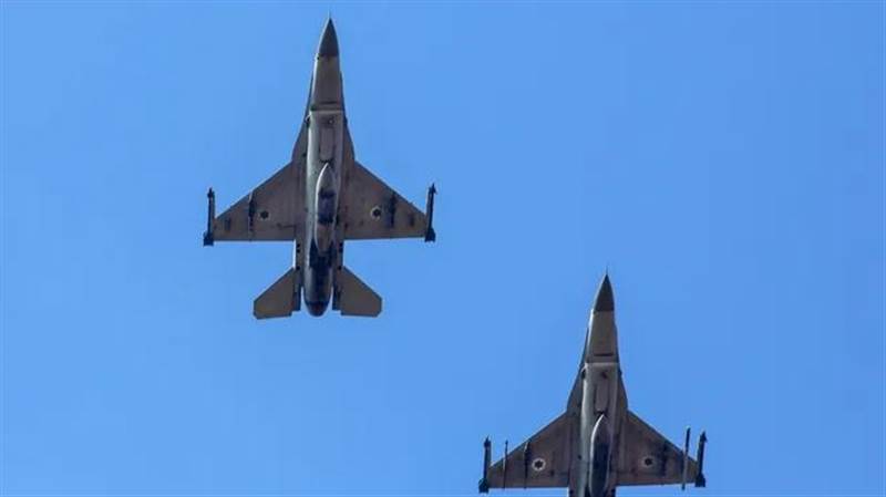 İsrail savaş uçakları Beyrut üzerinden alçak uçuşla geçti