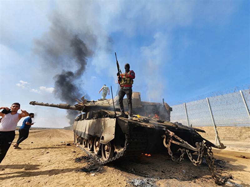 Kassam Tugayları: Gazze'deki çatışma noktalarında 21 İsrail askeri aracını imha ettik