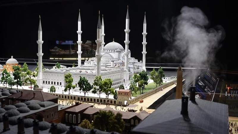 معرض إسطنبول للمجسمات المتحركة.. رحلة عبر التاريخ