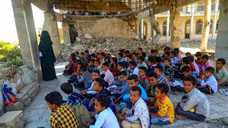احصائيات صادمة.. نصف أطفال اليمن لم يلتحقوا بالمدراس