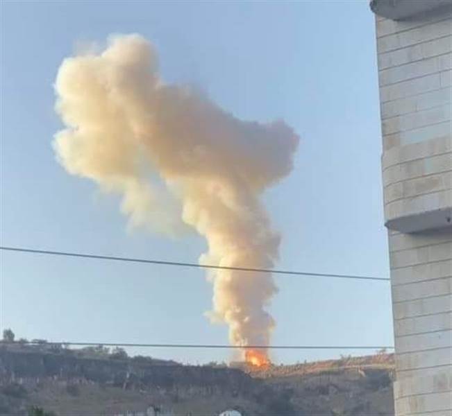 صنعاء.. انفجارات وتصاعد للدخان من جبل عطان