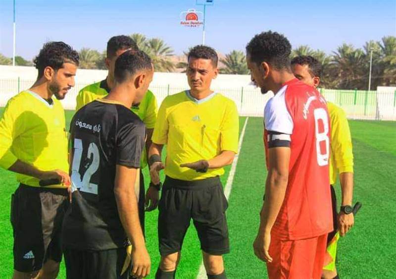 بالأسماء.. الاتحاد الدولي لكرة القدم يعتمد 11 حكما يمنيا ضمن الحكام الدوليين للعام 2024م