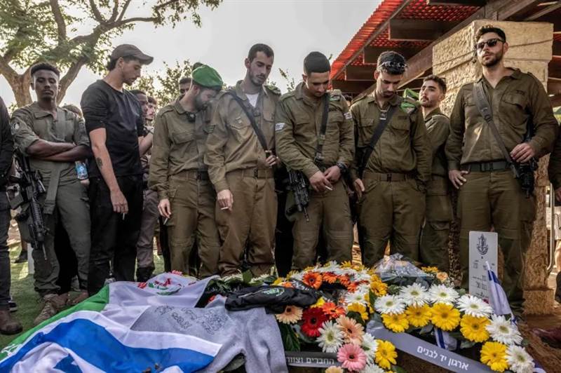 في يوم واحد.. إسرائيل تعلن مقتل وإصابة 58 جنديا وضابطاً