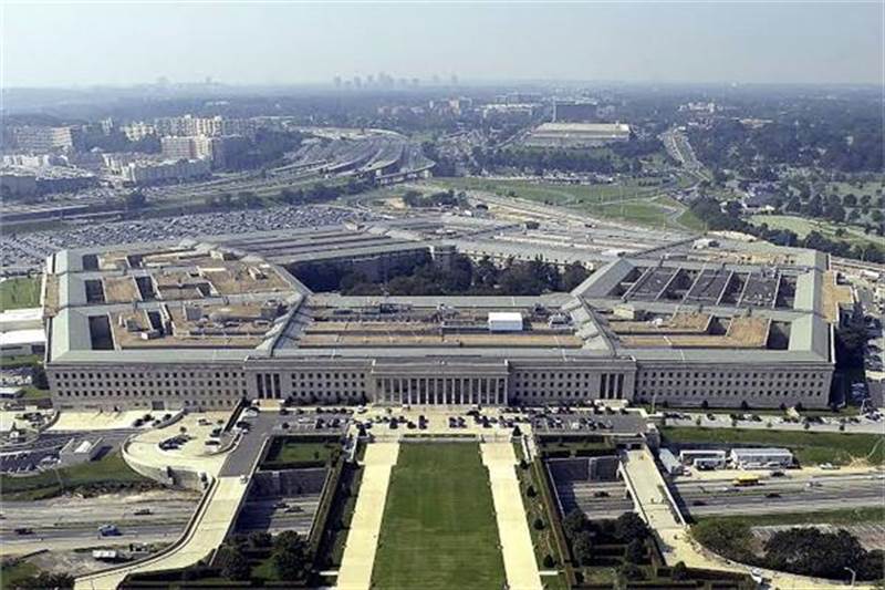 صحيفة أمريكية: وزارة الدفاع الأمريكية أعدت خططا لاستهداف قواعد للحوثيين